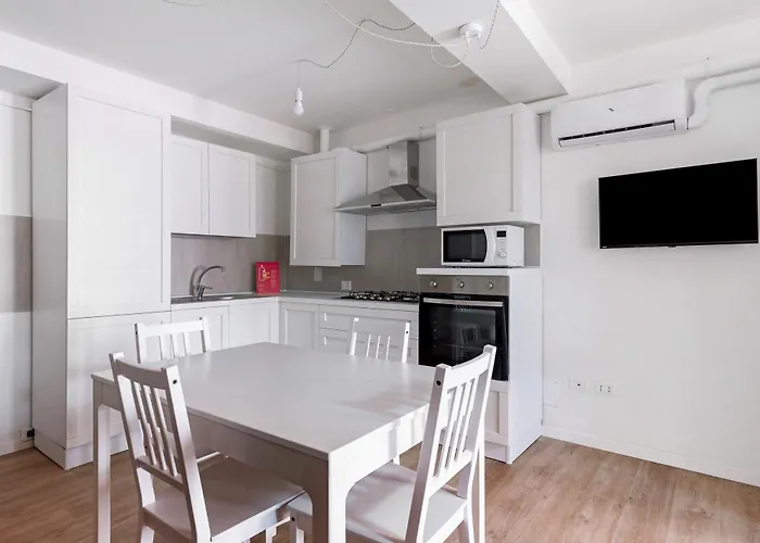 Bright And Cozy By Wonderful Italy 아파트 *