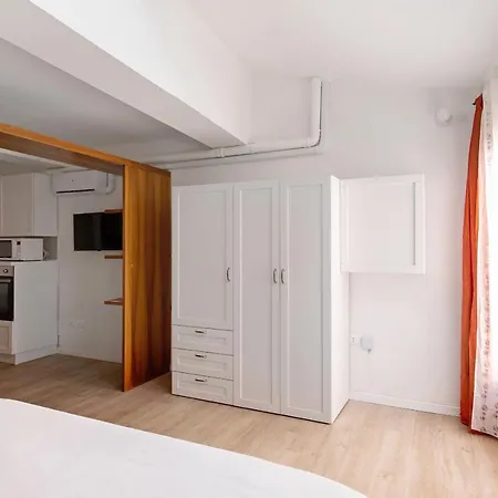 Bright And Cozy By Wonderful Italy Apartment